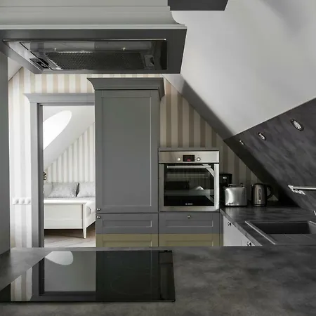 Entrance Apartment *