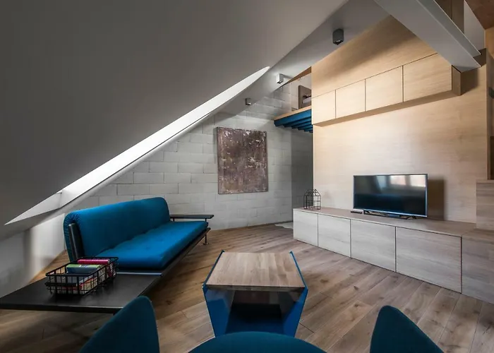 Entrance Apartment *