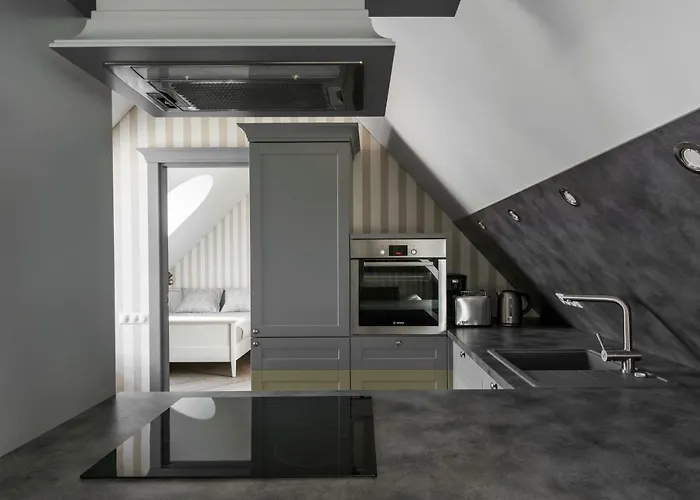 Entrance Apartment *