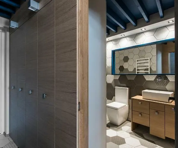 Entrance Apartment *